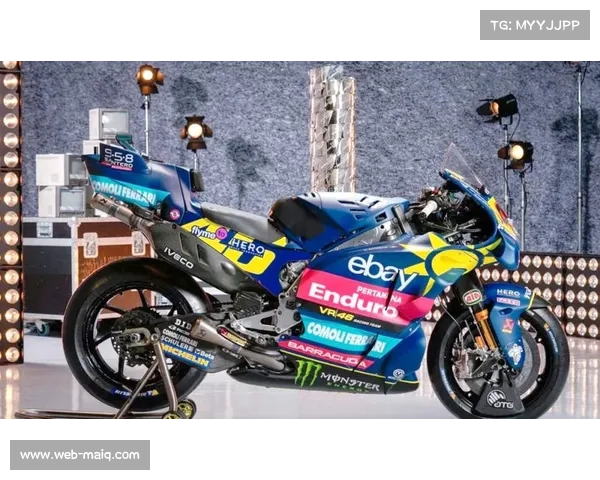 车手生日当天参赛，车队机械师定制涂装庆贺